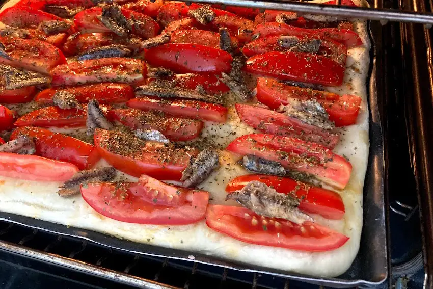 Focaccia tomates et anchois simplissime